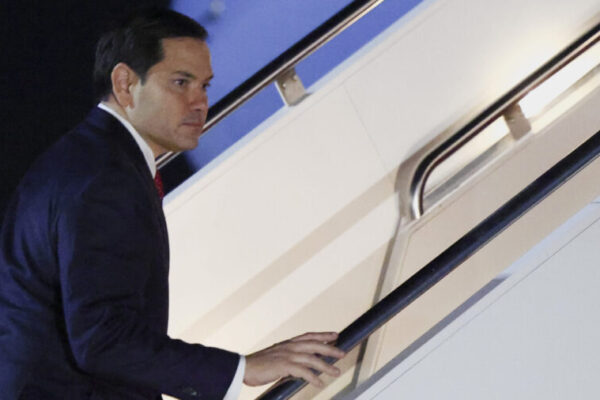 Plane carrying Secretary of State Rubio forced to return to Washington ahead of Europe trip – World