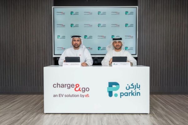 Parkin and e& to roll out 200 Ultra-fast EV chargers in Dubai – UAE